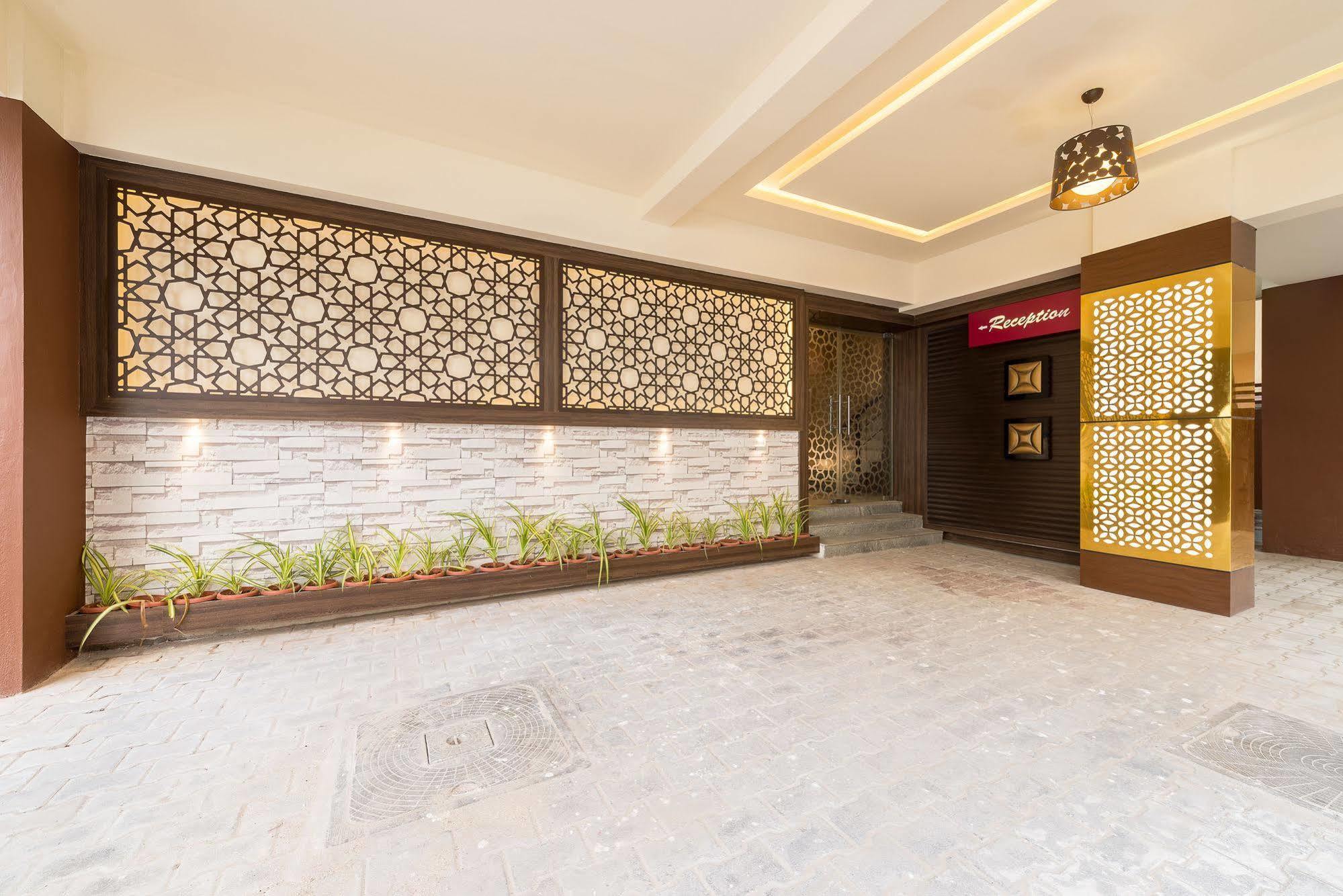 Treebo Trend Nestlay Casa Hotel Chennai Exterior foto